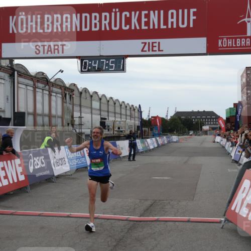 03.10.2025 - Köhlbrandbrückenlauf Julia Fischer http://msf.ph/oto/9022539 03.10.2025 15:47:52 Ziel 7022, 9588 meine-sportfotos.de