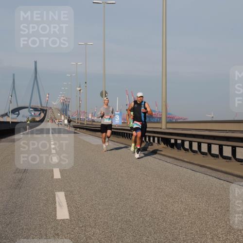03.10.2025 - Köhlbrandbrückenlauf Fabian Wolf http://msf.ph/oto/9022546 03.10.2025 09:38:15 Position 3  meine-sportfotos.de