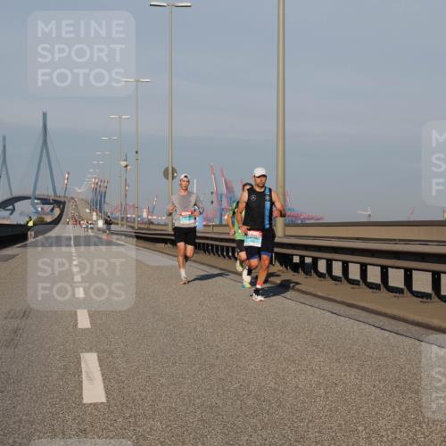 03.10.2025 - Köhlbrandbrückenlauf Fabian Wolf http://msf.ph/oto/9022562 03.10.2025 09:38:15 Position 3  meine-sportfotos.de