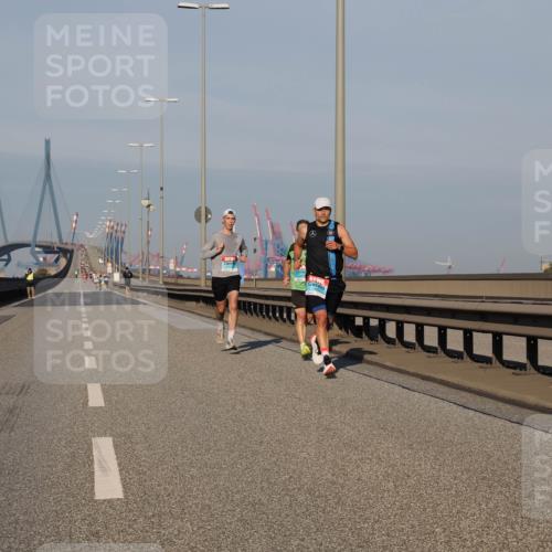 03.10.2025 - Köhlbrandbrückenlauf Fabian Wolf http://msf.ph/oto/9022566 03.10.2025 09:38:15 Position 3  meine-sportfotos.de