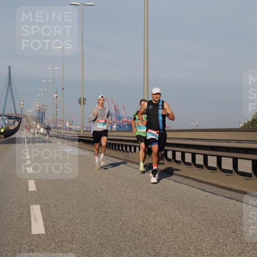03.10.2025 - Köhlbrandbrückenlauf Fabian Wolf http://msf.ph/oto/9022584 03.10.2025 09:38:16 Position 3  meine-sportfotos.de