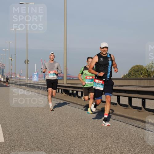 03.10.2025 - Köhlbrandbrückenlauf Fabian Wolf http://msf.ph/oto/9022615 03.10.2025 09:38:17 Position 3 3, 3463 meine-sportfotos.de