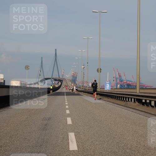 03.10.2025 - Köhlbrandbrückenlauf Fabian Wolf http://msf.ph/oto/9022650 03.10.2025 09:38:30 Position 3  meine-sportfotos.de