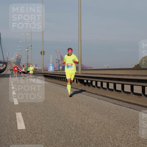 03.10.2025 - Köhlbrandbrückenlauf Fabian Wolf http://msf.ph/oto/9022887 03.10.2025 09:38:59 Position 3  meine-sportfotos.de