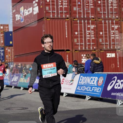 03.10.2025 - Köhlbrandbrückenlauf Michael Burmester http://msf.ph/oto/9022905 03.10.2025 10:25:02 Ziel 1734, 1814, 1887, 2396, 2408, 3234, 3455 meine-sportfotos.de
