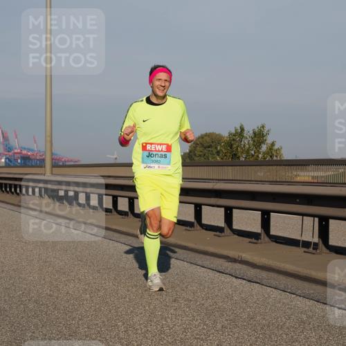 03.10.2025 - Köhlbrandbrückenlauf Fabian Wolf http://msf.ph/oto/9022939 03.10.2025 09:39:01 Position 3 3, 3082 meine-sportfotos.de