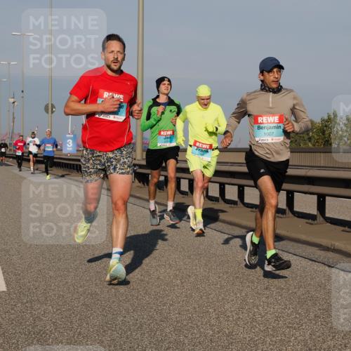 03.10.2025 - Köhlbrandbrückenlauf Fabian Wolf http://msf.ph/oto/9023084 03.10.2025 09:39:10 Position 3 3, 2701, 3460, 1007 meine-sportfotos.de