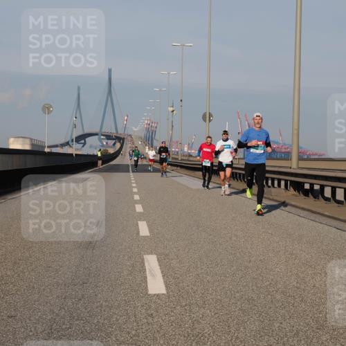 03.10.2025 - Köhlbrandbrückenlauf Fabian Wolf http://msf.ph/oto/9023138 03.10.2025 09:39:14 Position 3  meine-sportfotos.de