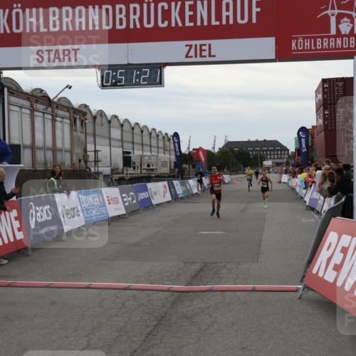 03.10.2025 - Köhlbrandbrückenlauf Julia Fischer http://msf.ph/oto/9023170 03.10.2025 15:51:21 Ziel 7250, 9564 meine-sportfotos.de