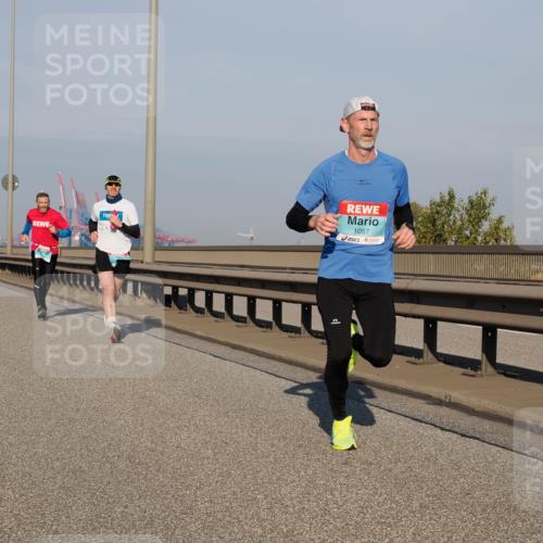 03.10.2025 - Köhlbrandbrückenlauf Fabian Wolf http://msf.ph/oto/9023183 03.10.2025 09:39:17 Position 3 1057 meine-sportfotos.de