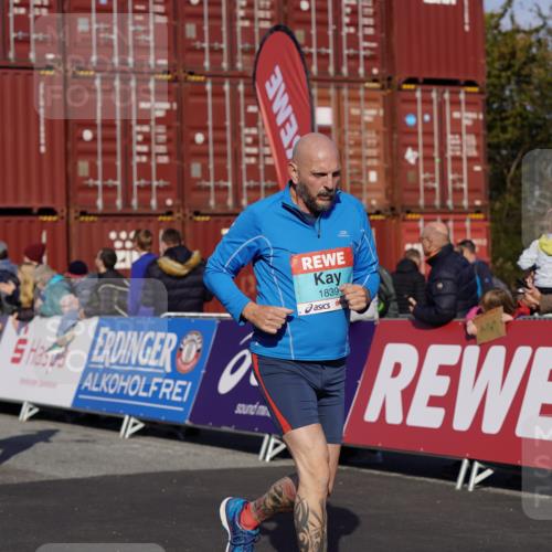 03.10.2025 - Köhlbrandbrückenlauf Michael Burmester http://msf.ph/oto/9023209 03.10.2025 10:25:29 Ziel 1839, 1950, 2002, 2003, 2244, 2245, 3022, 3024, 3026, 3027, 3441, 3443 meine-sportfotos.de