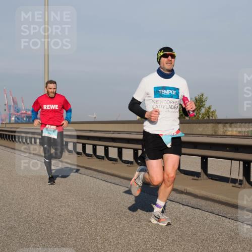 03.10.2025 - Köhlbrandbrückenlauf Fabian Wolf http://msf.ph/oto/9023228 03.10.2025 09:39:20 Position 3 3401 meine-sportfotos.de