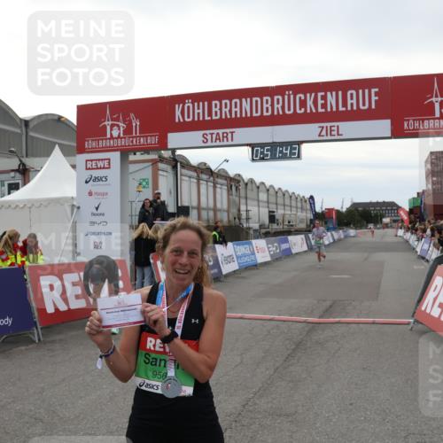 03.10.2025 - Köhlbrandbrückenlauf Julia Fischer http://msf.ph/oto/9023269 03.10.2025 15:51:43 Ziel 7118, 7210, 9663 meine-sportfotos.de