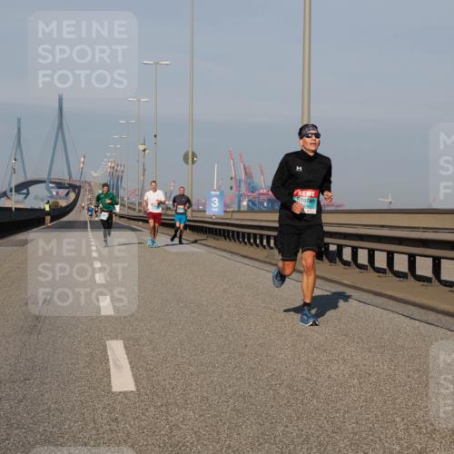 03.10.2025 - Köhlbrandbrückenlauf Fabian Wolf http://msf.ph/oto/9023313 03.10.2025 09:39:25 Position 3  meine-sportfotos.de