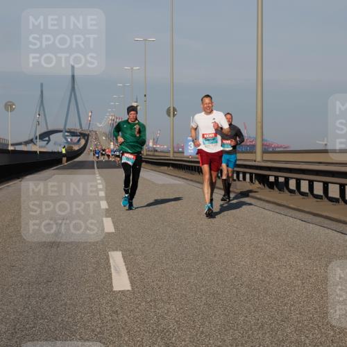 03.10.2025 - Köhlbrandbrückenlauf Fabian Wolf http://msf.ph/oto/9023423 03.10.2025 09:39:30 Position 3  meine-sportfotos.de