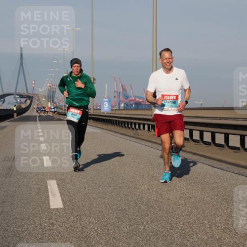 03.10.2025 - Köhlbrandbrückenlauf Fabian Wolf http://msf.ph/oto/9023474 03.10.2025 09:39:32 Position 3 1187, 3086 meine-sportfotos.de