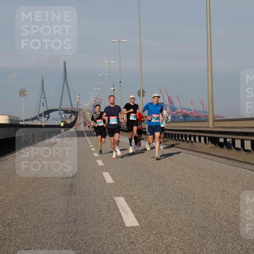 03.10.2025 - Köhlbrandbrückenlauf Fabian Wolf http://msf.ph/oto/9023849 03.10.2025 09:40:00 Position 3  meine-sportfotos.de