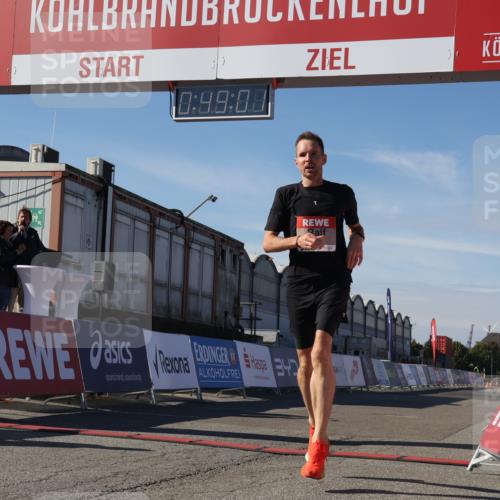 03.10.2025 - Köhlbrandbrückenlauf Luisa Fischer http://msf.ph/oto/9023863 03.10.2025 12:49:00 Ziel 5797, 6240 meine-sportfotos.de