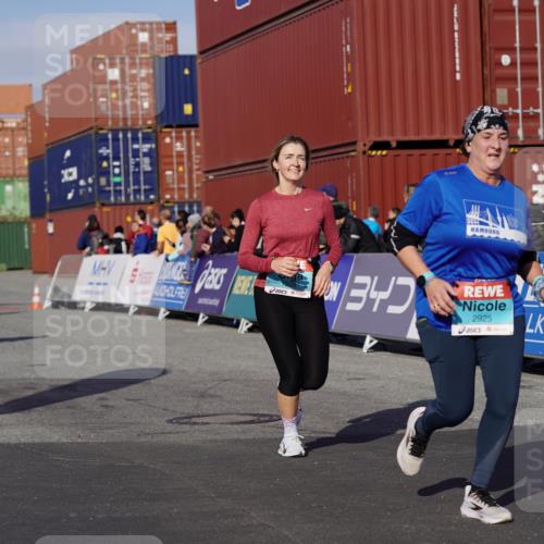 03.10.2025 - Köhlbrandbrückenlauf Michael Burmester http://msf.ph/oto/9023939 03.10.2025 10:26:25 Ziel 1209, 1436, 1744, 1949, 2050, 2614, 2925, 3113 meine-sportfotos.de