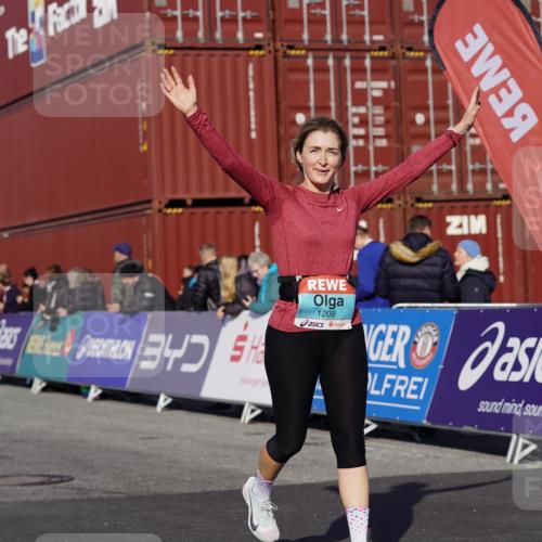 03.10.2025 - Köhlbrandbrückenlauf Michael Burmester http://msf.ph/oto/9023963 03.10.2025 10:26:26 Ziel 1209, 1436, 1744, 2050, 2614, 2925, 3113 meine-sportfotos.de