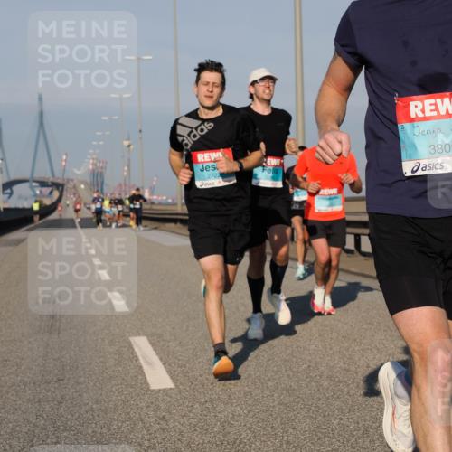 03.10.2025 - Köhlbrandbrückenlauf Fabian Wolf http://msf.ph/oto/9023969 03.10.2025 09:40:05 Position 3 2722, 3809 meine-sportfotos.de