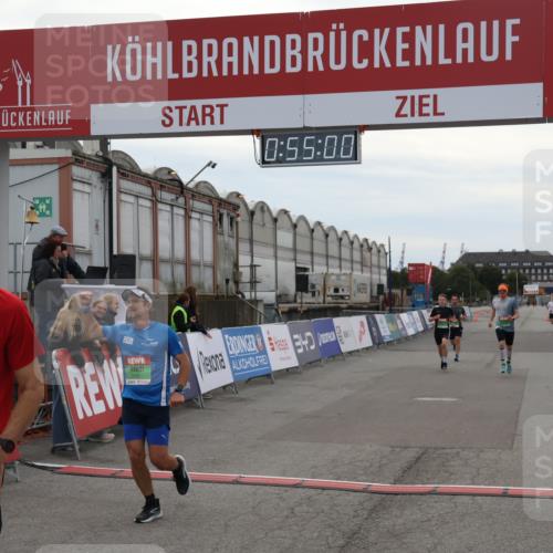 03.10.2025 - Köhlbrandbrückenlauf Julia Fischer http://msf.ph/oto/9024030 03.10.2025 15:55:00 Ziel 7010, 7597, 7809, 8872, 9481, 9590, 9594 meine-sportfotos.de