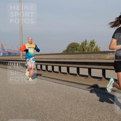 03.10.2025 - Köhlbrandbrückenlauf Fabian Wolf http://msf.ph/oto/9024031 03.10.2025 09:40:08 Position 3 35, 3008 meine-sportfotos.de