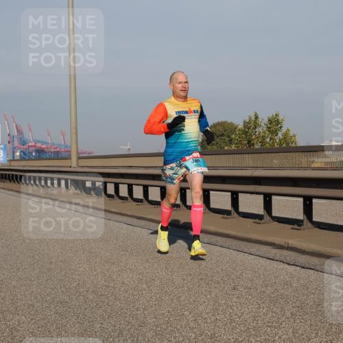 03.10.2025 - Köhlbrandbrückenlauf Fabian Wolf http://msf.ph/oto/9024058 03.10.2025 09:40:09 Position 3 3610 meine-sportfotos.de
