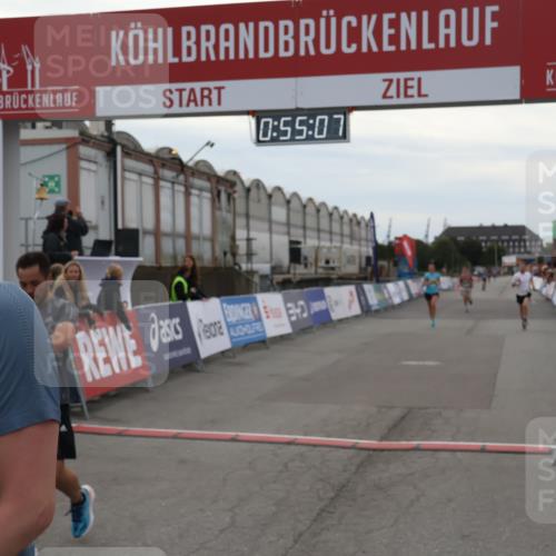 03.10.2025 - Köhlbrandbrückenlauf Julia Fischer http://msf.ph/oto/9024101 03.10.2025 15:55:07 Ziel 7010, 7040, 7597, 7898, 9481, 9590, 9594 meine-sportfotos.de