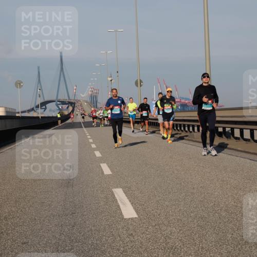 03.10.2025 - Köhlbrandbrückenlauf Fabian Wolf http://msf.ph/oto/9024102 03.10.2025 09:40:15 Position 3  meine-sportfotos.de