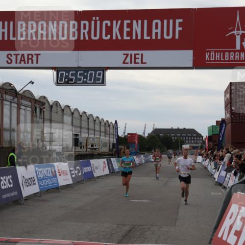 03.10.2025 - Köhlbrandbrückenlauf Julia Fischer http://msf.ph/oto/9024106 03.10.2025 15:55:09 Ziel 7010, 7040, 7100, 7597, 7898, 9590, 9594 meine-sportfotos.de
