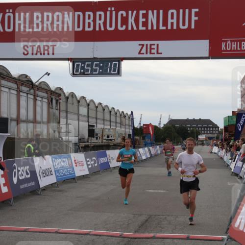 03.10.2025 - Köhlbrandbrückenlauf Julia Fischer http://msf.ph/oto/9024123 03.10.2025 15:55:10 Ziel 7010, 7040, 7100, 7597, 7898, 9594 meine-sportfotos.de