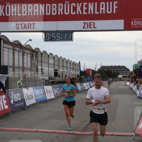03.10.2025 - Köhlbrandbrückenlauf Julia Fischer http://msf.ph/oto/9024135 03.10.2025 15:55:11 Ziel 7010, 7040, 7053, 7100, 7597, 7898, 9594 meine-sportfotos.de