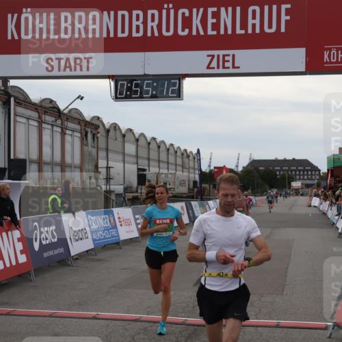 03.10.2025 - Köhlbrandbrückenlauf Julia Fischer http://msf.ph/oto/9024141 03.10.2025 15:55:12 Ziel 7010, 7040, 7053, 7100, 7597, 7898, 9594 meine-sportfotos.de