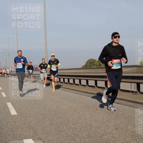 03.10.2025 - Köhlbrandbrückenlauf Fabian Wolf http://msf.ph/oto/9024166 03.10.2025 09:40:17 Position 3 1019 meine-sportfotos.de