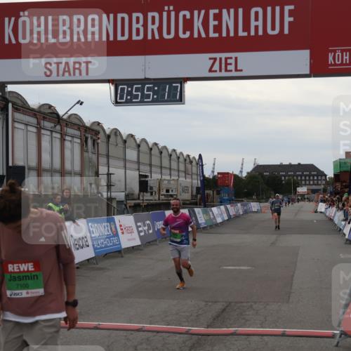 03.10.2025 - Köhlbrandbrückenlauf Julia Fischer http://msf.ph/oto/9024209 03.10.2025 15:55:17 Ziel 7040, 7053, 7100, 7197, 7898 meine-sportfotos.de