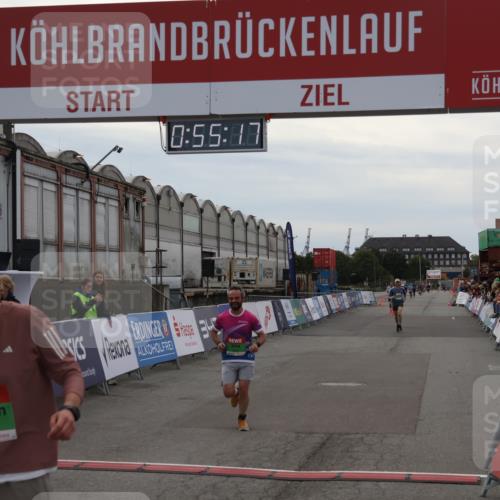 03.10.2025 - Köhlbrandbrückenlauf Julia Fischer http://msf.ph/oto/9024215 03.10.2025 15:55:17 Ziel 7040, 7053, 7100, 7197, 7898 meine-sportfotos.de