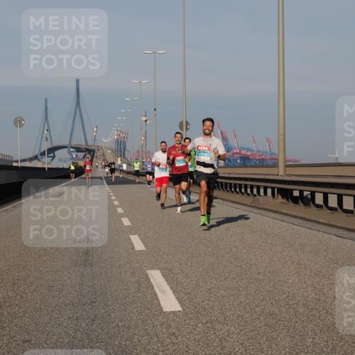 03.10.2025 - Köhlbrandbrückenlauf Fabian Wolf http://msf.ph/oto/9024291 03.10.2025 09:40:27 Position 3  meine-sportfotos.de