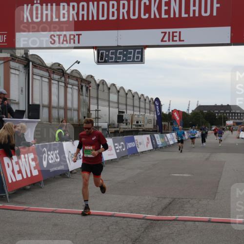 03.10.2025 - Köhlbrandbrückenlauf Julia Fischer http://msf.ph/oto/9024337 03.10.2025 15:55:36 Ziel 7030, 7067, 7575, 8993 meine-sportfotos.de