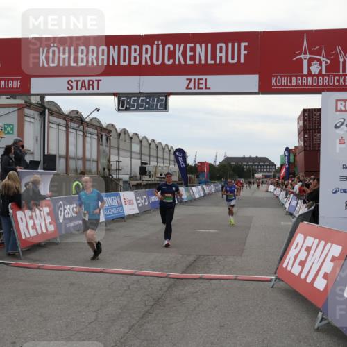 03.10.2025 - Köhlbrandbrückenlauf Julia Fischer http://msf.ph/oto/9024372 03.10.2025 15:55:42 Ziel 7030, 7067, 7575, 8594, 8942 meine-sportfotos.de