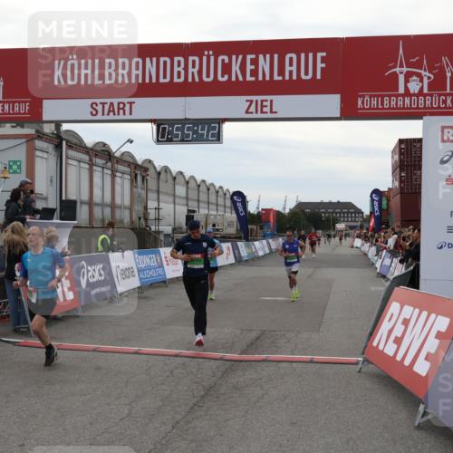 03.10.2025 - Köhlbrandbrückenlauf Julia Fischer http://msf.ph/oto/9024380 03.10.2025 15:55:43 Ziel 7030, 7067, 7286, 7575, 8594, 8942, 9743 meine-sportfotos.de