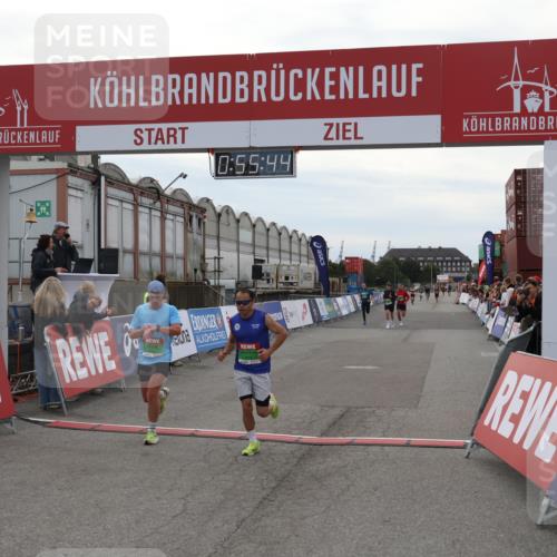03.10.2025 - Köhlbrandbrückenlauf Julia Fischer http://msf.ph/oto/9024405 03.10.2025 15:55:45 Ziel 7030, 7043, 7067, 7286, 7575, 8594, 8942, 9743 meine-sportfotos.de