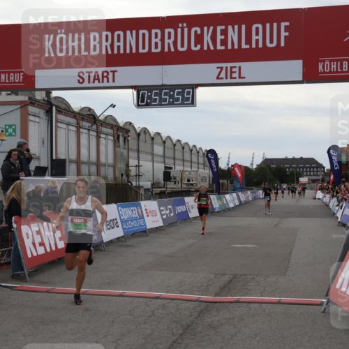 03.10.2025 - Köhlbrandbrückenlauf Julia Fischer http://msf.ph/oto/9024487 03.10.2025 15:55:59 Ziel 7043, 7286, 7456, 7555, 7968, 9231, 9743 meine-sportfotos.de