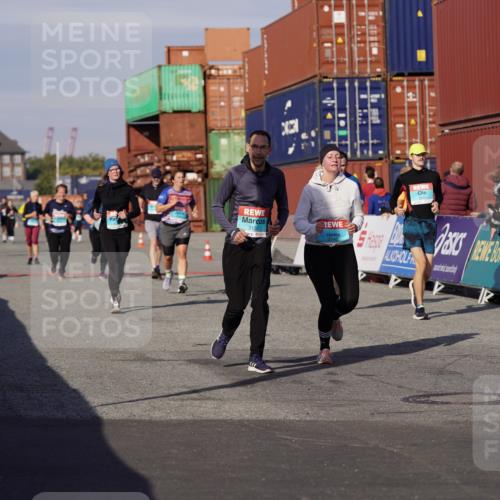 03.10.2025 - Köhlbrandbrückenlauf Michael Burmester http://msf.ph/oto/9024540 03.10.2025 10:27:10 Ziel 1539, 2115, 2451, 2562, 2935, 3132, 3746 meine-sportfotos.de