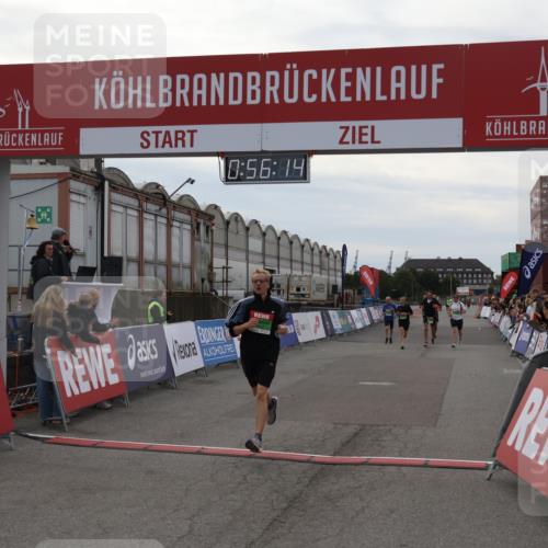 03.10.2025 - Köhlbrandbrückenlauf Julia Fischer http://msf.ph/oto/9024590 03.10.2025 15:56:14 Ziel 7012, 7046, 7128, 7170, 8820, 8976, 9231, 9525 meine-sportfotos.de