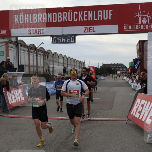 03.10.2025 - Köhlbrandbrückenlauf Julia Fischer http://msf.ph/oto/9024623 03.10.2025 15:56:20 Ziel 7046, 7079, 7128, 7170, 8820, 8976, 9525, 9559 meine-sportfotos.de