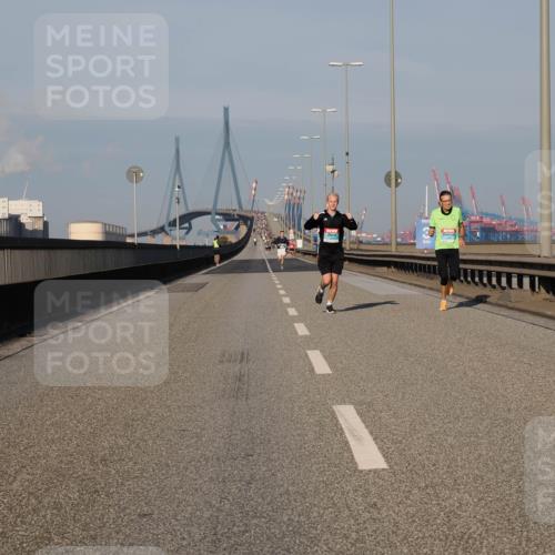03.10.2025 - Köhlbrandbrückenlauf Fabian Wolf http://msf.ph/oto/9024648 03.10.2025 09:40:42 Position 3  meine-sportfotos.de