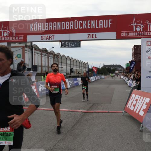 03.10.2025 - Köhlbrandbrückenlauf Julia Fischer http://msf.ph/oto/9024652 03.10.2025 15:56:23 Ziel 7046, 7079, 7128, 7170, 8820, 8976, 9559 meine-sportfotos.de