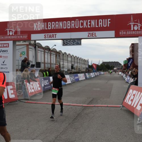 03.10.2025 - Köhlbrandbrückenlauf Julia Fischer http://msf.ph/oto/9024666 03.10.2025 15:56:24 Ziel 7046, 7079, 7128, 7170, 8820, 8976, 9559 meine-sportfotos.de