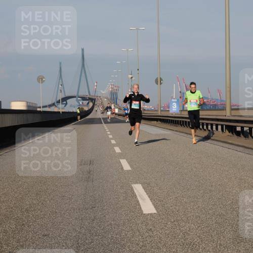 03.10.2025 - Köhlbrandbrückenlauf Fabian Wolf http://msf.ph/oto/9024667 03.10.2025 09:40:43 Position 3  meine-sportfotos.de